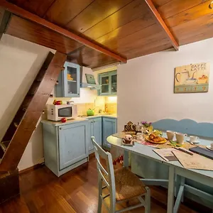 Wonderful Romantic Studio Ponte Vecchio Area , Firenze Italia